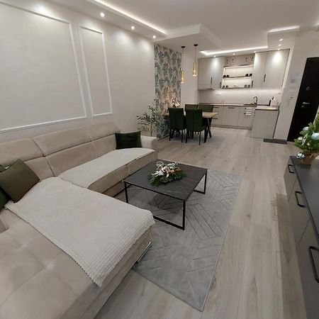 Apartamento Kat Apartman Subotica Exterior foto